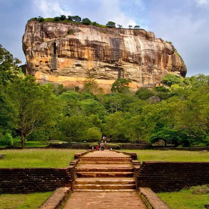 Sigiriya Ravana built Marx Fernando's idea